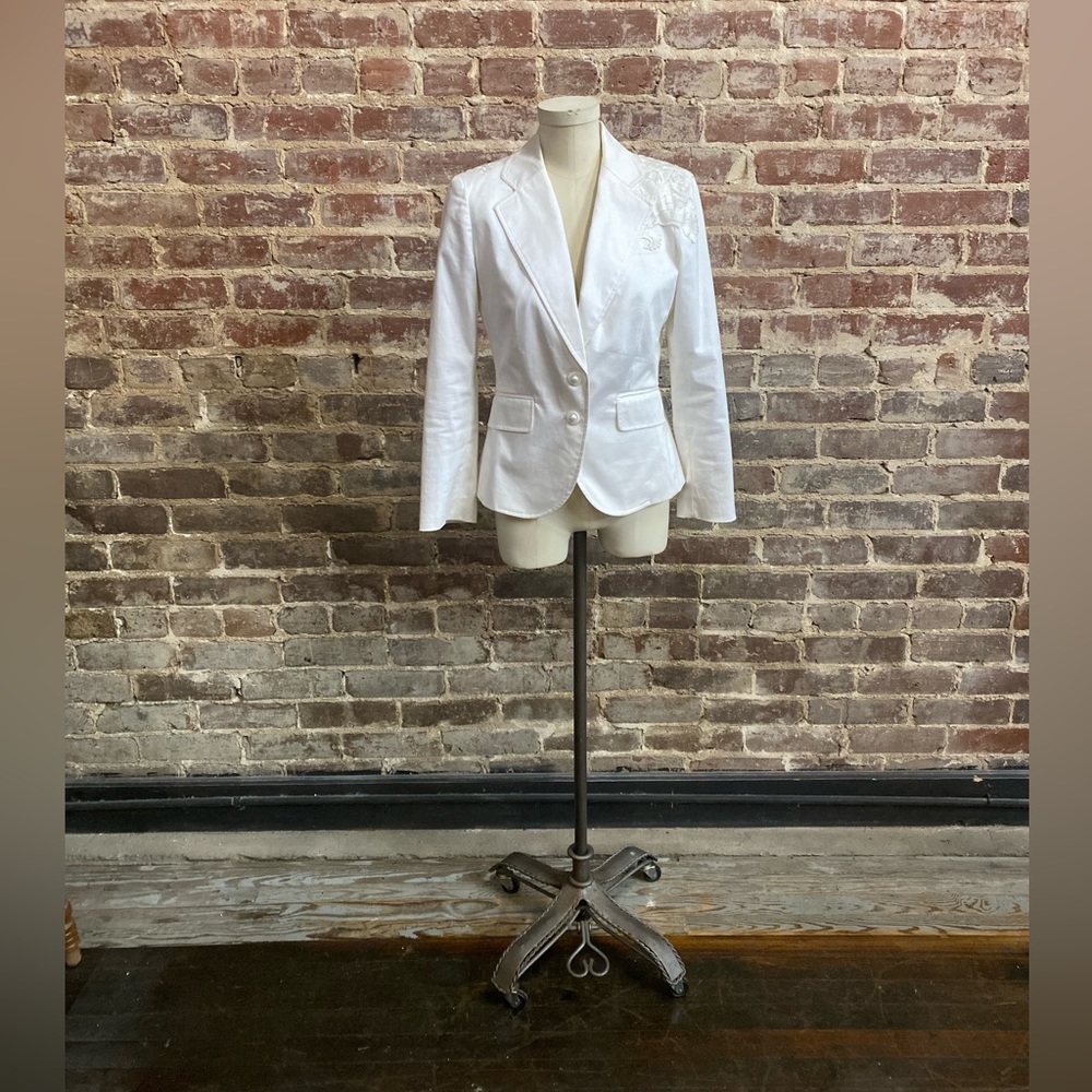 Bride Jacket - Picture 3 of 10